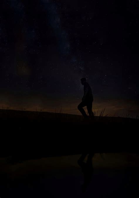 Lonely Man Silhouette Starry Sky Night Scenery Men Hd Phone