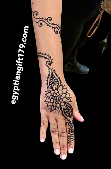 Egyptian T And Henna Tattoo In 2021 Henna Shop Henna Tattoo Henna