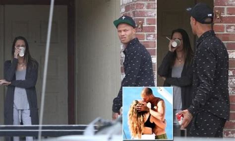 Hot Felon Jeremy Meeks Is Confronted By His Angy Wife As He Returns