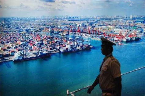 Sayang, sriwijaya hanya negara maritim tidak sekaligus sebagai agraris, maka ia tak bertahan lama. Polri: Negara Maritim Butuh Koordinasi Pengamanan Perairan - Kabar24 Bisnis.com