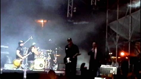 Janklovics péter is known for the following movies: Janklovics Péter - Jump Around - The Last Ganxsta Tribute Show - YouTube