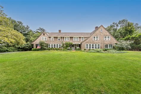 53 Lily Pond Ln In East Hampton Out East