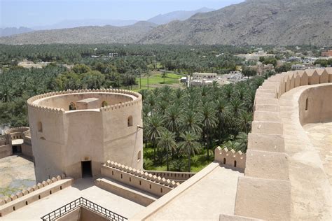 Rustaq Fort 6 Jebel Shams Pictures Oman In Global Geography
