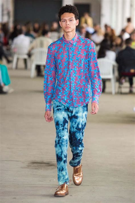 Tie Dye Is Covering The Spring 2019 Runways Short Men Fashion Mens