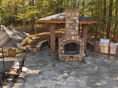 Here are a few things to know about these materials when it's time to purchase a new. Outdoor fire pit with chimney | Outdoor furniture Design and Ideas