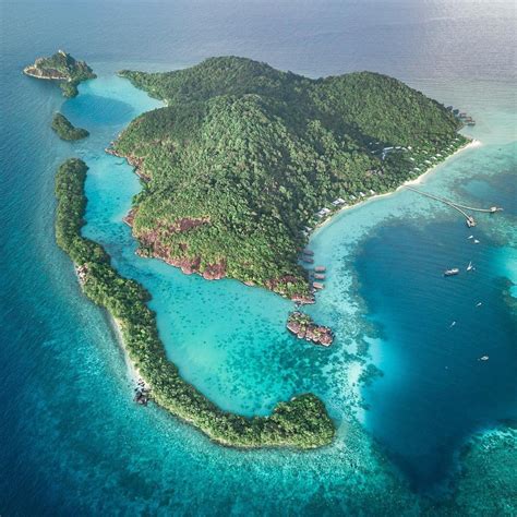 Pulau yang menjadi sebahagian daripada taman laut tunku abdul rahman ini cukup popular kerana ia bukan sahaja mempunyai pemandangan indah. pulau-terpencil (12) - TripZilla Indonesia
