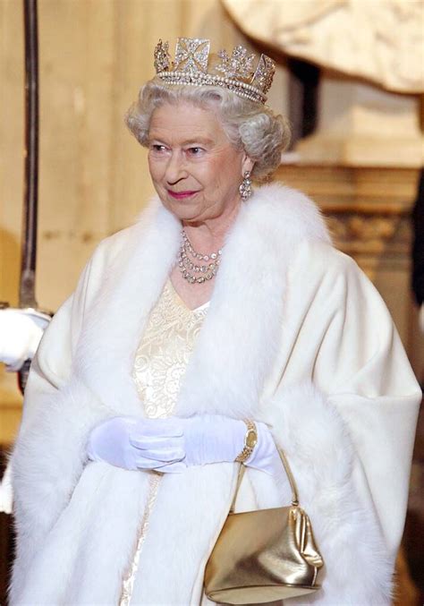 Queen elizabeth ii funny moments. Queen Elizabeth II Celebrates 90th Birthday: 7 Frequently ...