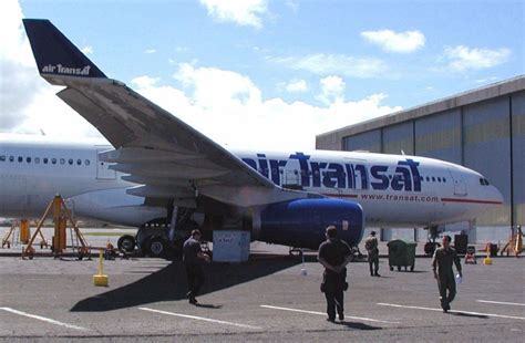 Follow a flight status with the air transat app! Study of passengers from Air Transat near-disaster aids ...