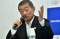 insult ceremonies comedian olympics quits hiroshi sasaki naomi
