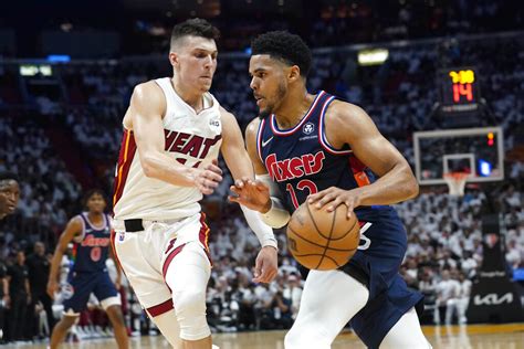 Miami Heat Gana El Primero De La Serie Ante Los 76ers