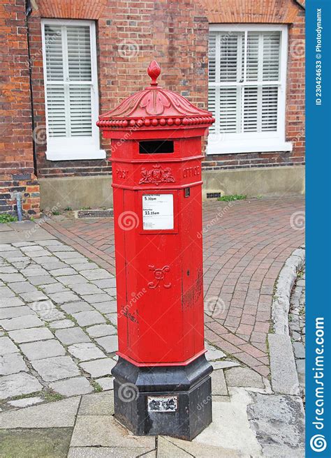 Vintage Viktorianischen Roten Britischen Pillarbox Briefkasten
