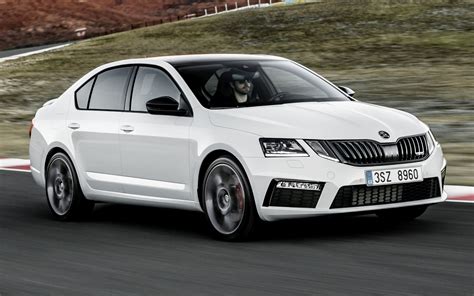 Elle se chausse de jantes alliage allant jusqu'à 19''. 2017 Skoda Octavia RS - Wallpapers and HD Images | Car Pixel