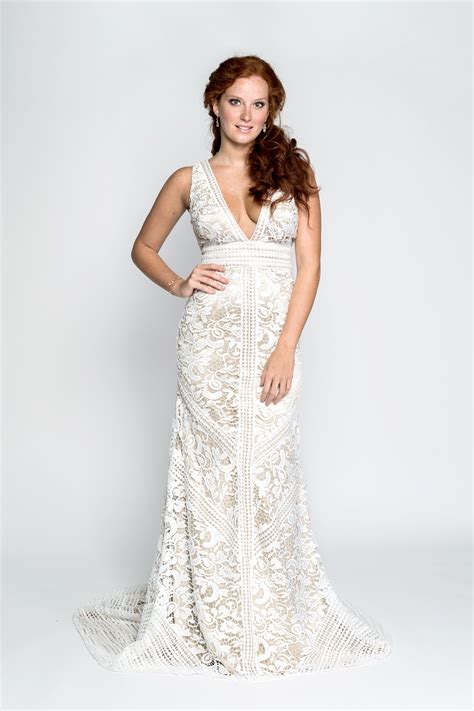 Check spelling or type a new query. Lookbook Summer 2018 at The Bridal Finery - Orlando Wedding Photographer : Kristen Weaver ...