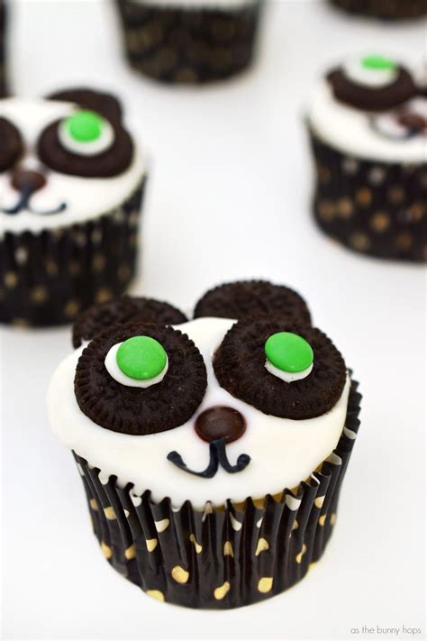 I Have Easy To Make Panda Cupcakes Perfect For A Kung Fu Panda Movie