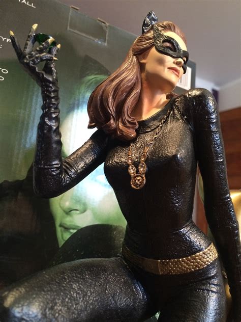 First Review Julie Newmar Catwoman Maquette Th Dimension Comics