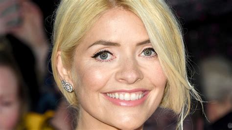 Holly Willoughby Sends Fans Wild In £750 Marks And Spencer Top Hello