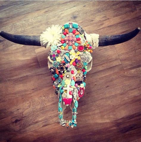 This year, we've got the ultimate centerpiece for your halloween party: Pin by Brooke Gladden on Decor | Cow skull art, Skull ...