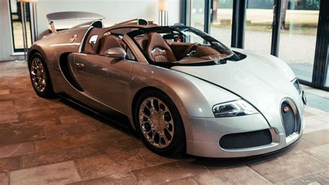 La Toute Première Bugatti Veyron Grand Sport Resta Gocarbe