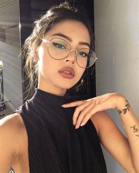 Glasses Trends To Try If You Re Due For A New Pair Society19 Glasses Trends Glasses