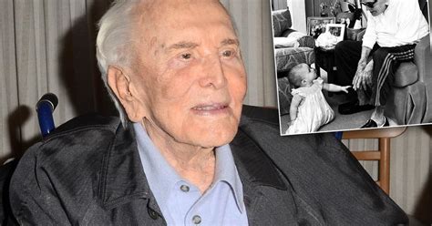 Kirk Douglas Poses With Great Granddaughter In Sweet New Photo