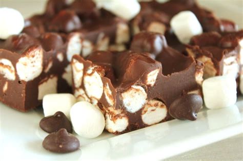 S'mores are good, but these are better. Peanut Butter Marshmallow Fudge Candy Recipe - Dessert ...