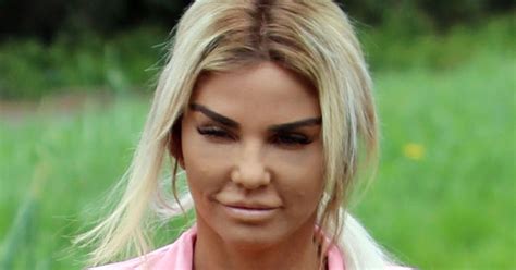 Katie Prices Post Surgery Face Revealed As She Compares Herself To An Alien Mirror Online