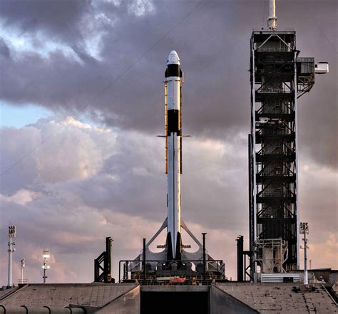 That is how the world learned about plans for an upgraded falcon 9, eventually to be known as falcon 9 v1.2. Crew Dragon DM-1 Falcon 9 B1051 rollout (SpaceX) 3 square ...