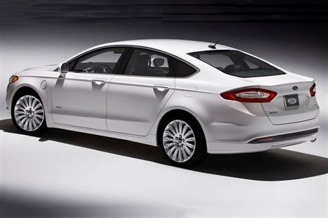 Used 2014 Ford Fusion Energi For Sale Pricing And Features Edmunds