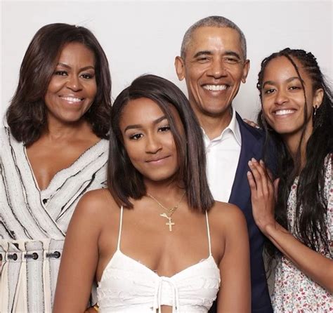 Malia And Sasha Obama’s Post White House Life Barack And Michelle’s Gen Z Daughters Live In Los