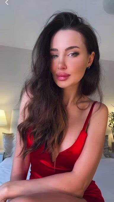 Tw Pornstars ⚜️valeriesins⚜️ The Most Liked Pictures And Videos From Twitter For The Year Page 5