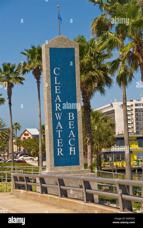 Welcome To Clearwater Beach Florida Sign Stock Photo Alamy