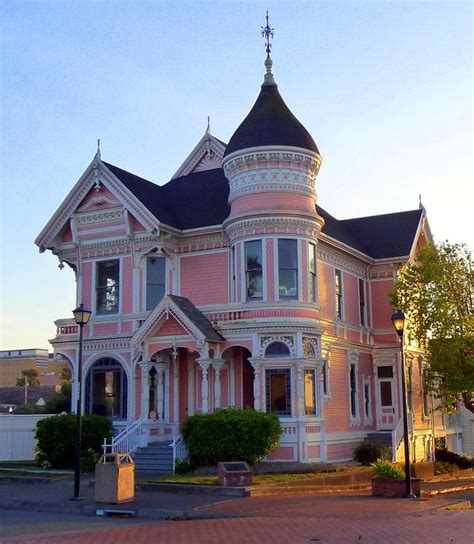 The Pink Lady~ Victorian Queen Anne Victorian Homes Queen Anne House