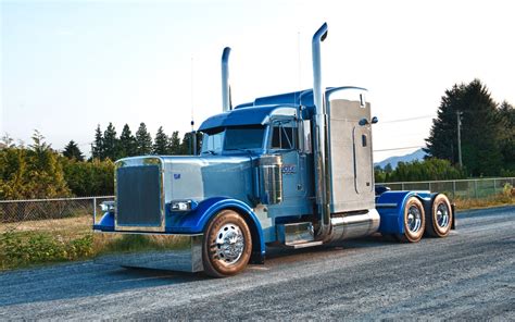 Peterbilt Wallpaper And Background Image 1680x1050 Id361348