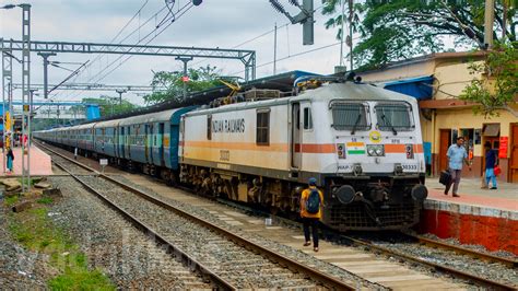 Kerala express (pt)/12625 (offers premium tatkal tickets) train route map departs @ 11:15 arrives @ 13:45 journey time:50h 30m 41 halts halts india rail info is a busy junction for travellers & rail enthusiasts. The State of the Railways in Kerala: Train Running ...
