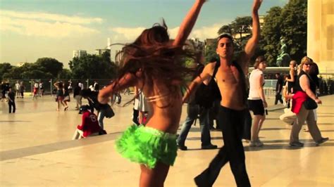 Bailando Salsa Colombiana En El Exterior Felizviaje Co Youtube