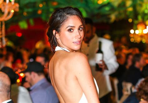 She has already taken on some pretty impressive duties. كيف بدت ميغان ماركل في زفافها الأول؟ - أنا سلوى ، انا سلوى ...