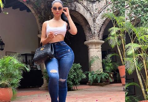 Fotos Video Entre Lujosos Bolsos Jailyne Ojeda Luce Sus