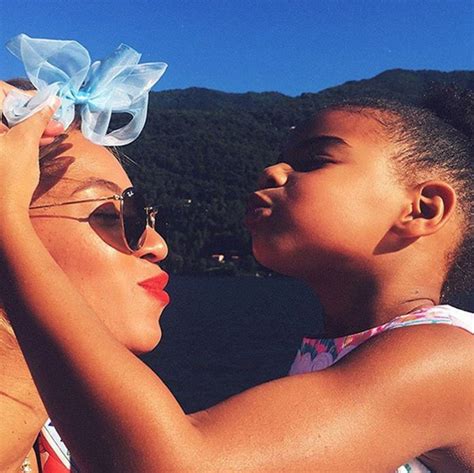 Beyonce Blue Ivy Blow Kisses In Newly Released Vacation Snaps