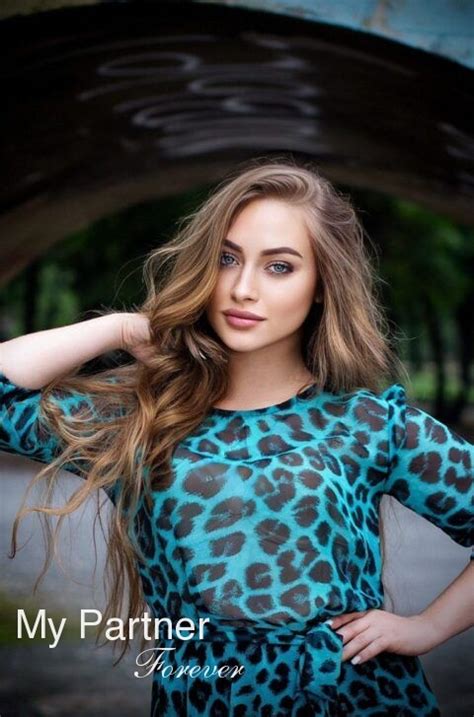 dating yksi venäjän naisten ja kauniita tyttöjä ukrainasta