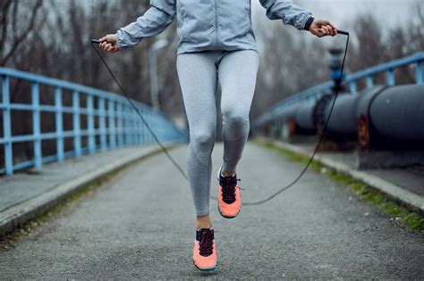 Simple Jump Rope Hiit Workouts To Lose Weight And Tone Muscles In No