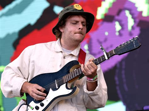 Mac Demarco Releases Surprise Album With 199 Songs Sixstring