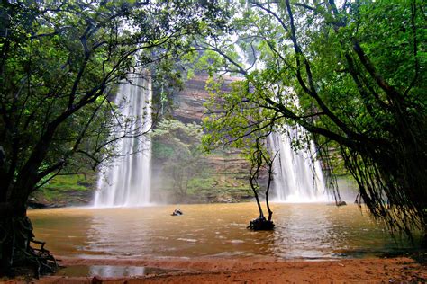Boti Waterfalls Ghana The Twin Falls At Boti Central Reg Flickr