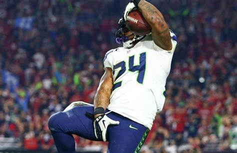 Report Marshawn Lynch Just Really Needs To Go Pee Pee During Games