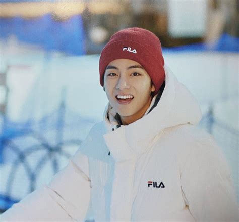 bts winter package 2020 #taehyung #v #tae #aesthetic #bts #snow #winter #rain #photoshoot # ...