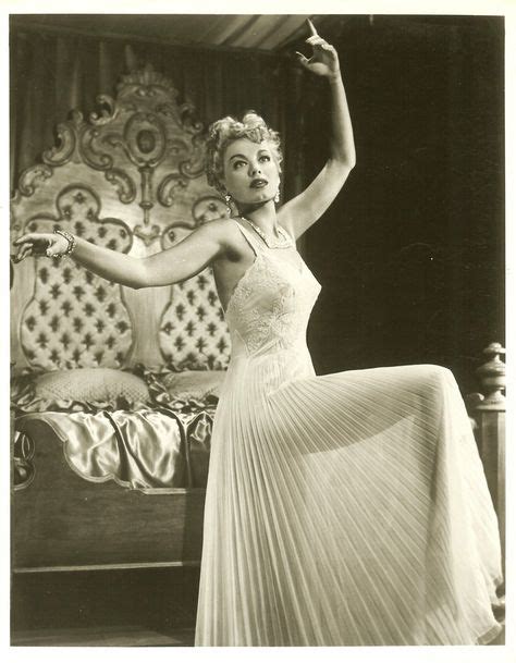 9 Vintage Burlesque Photography Ideas Vintage Burlesque Burlesque