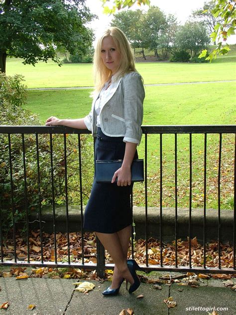 Office Girl In High Heels And Pantyhose Pic 2 Of Blonde Milf Teasing Outdoors In A Lovely Pair