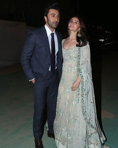 Ranbir Kapoor And His Lady Love Alia Bhatt Snapped Together 😍 They Are Hands Down The Cutest