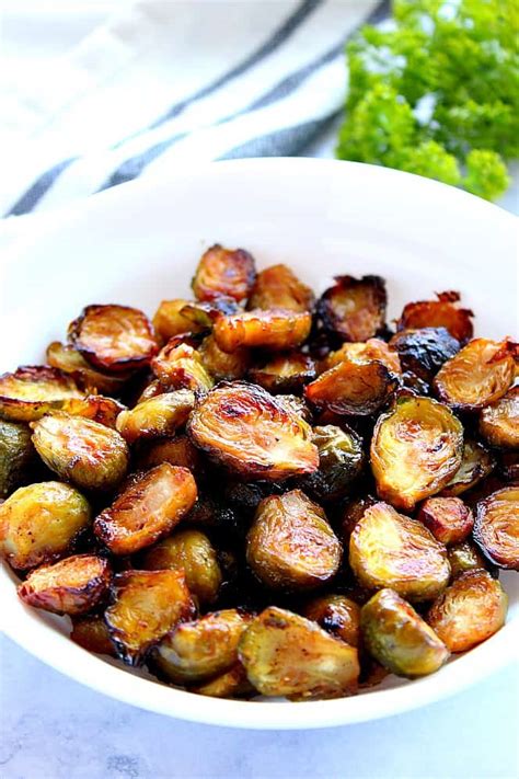 What do roasted brussel sprouts taste like? Honey Balsamic Roasted Brussels Sprouts Recipe - Crunchy Creamy Sweet