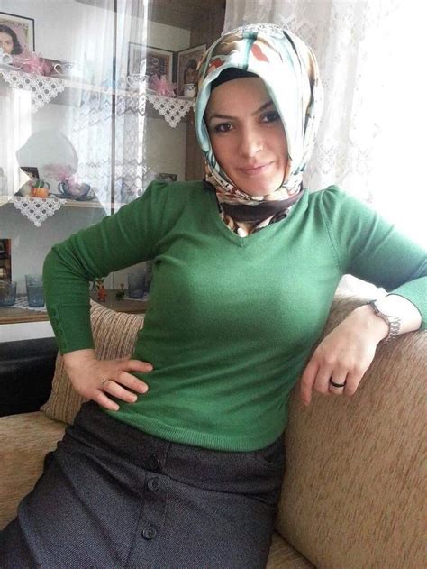 Twitter T Erdem Muslim Girls Hijabi Turban Turtle Neck Sweaters