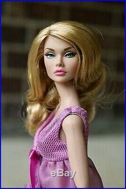 LOOKS A PLENTY Poppy Parker Integrity Toys Complete Blonde Doll